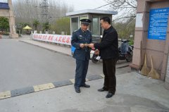 精心组织安排，确保清明祭扫秩序和安全