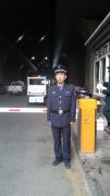 雨花保安正能量，拾金不昧受赞扬