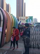 雨花保安公司曾总经理亲自检查校园保安履职情况