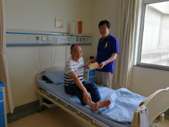走访慰问解民忧，点滴关爱传真情