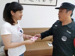 雨花保安公司校园保安拾金不昧风格高